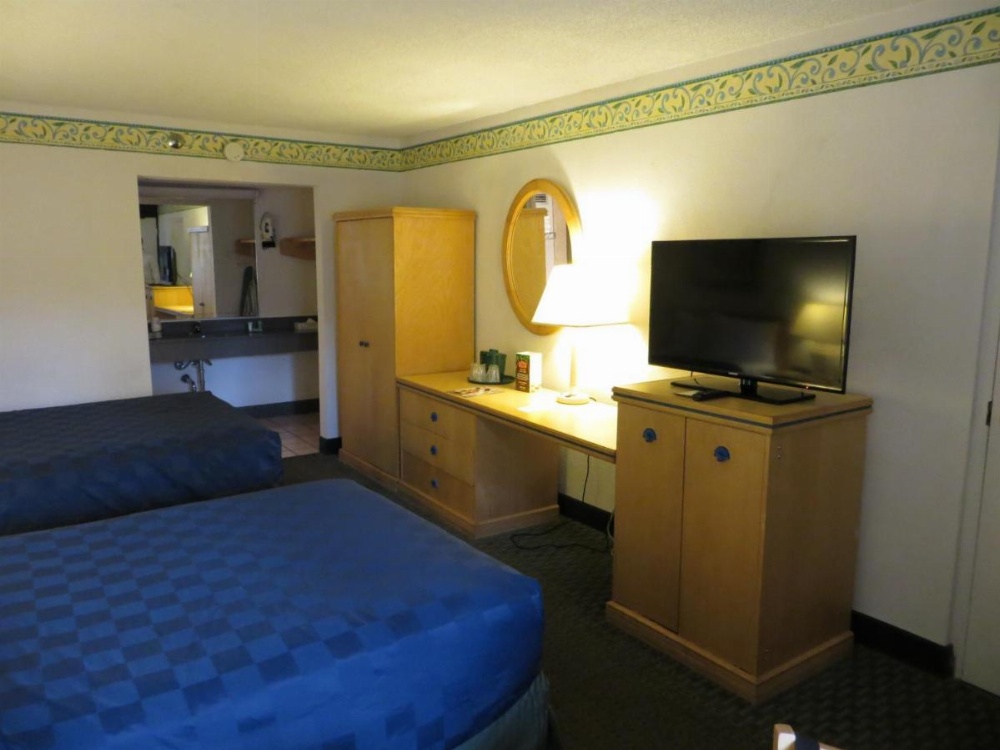 Room image 2